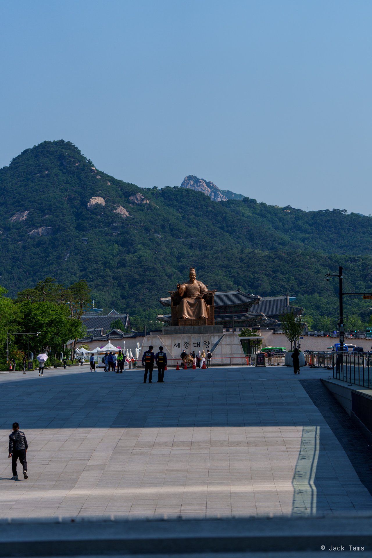 Towards Gwanghwamun