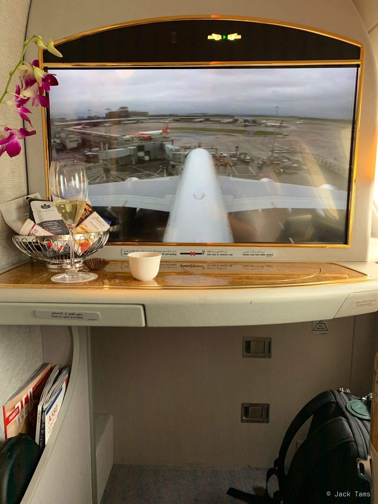 The suite, with the tail camera on the screen.